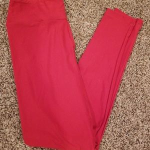 LULAROE ONE SIZE LEGGINGS - TRUE SOLID RED - NWT